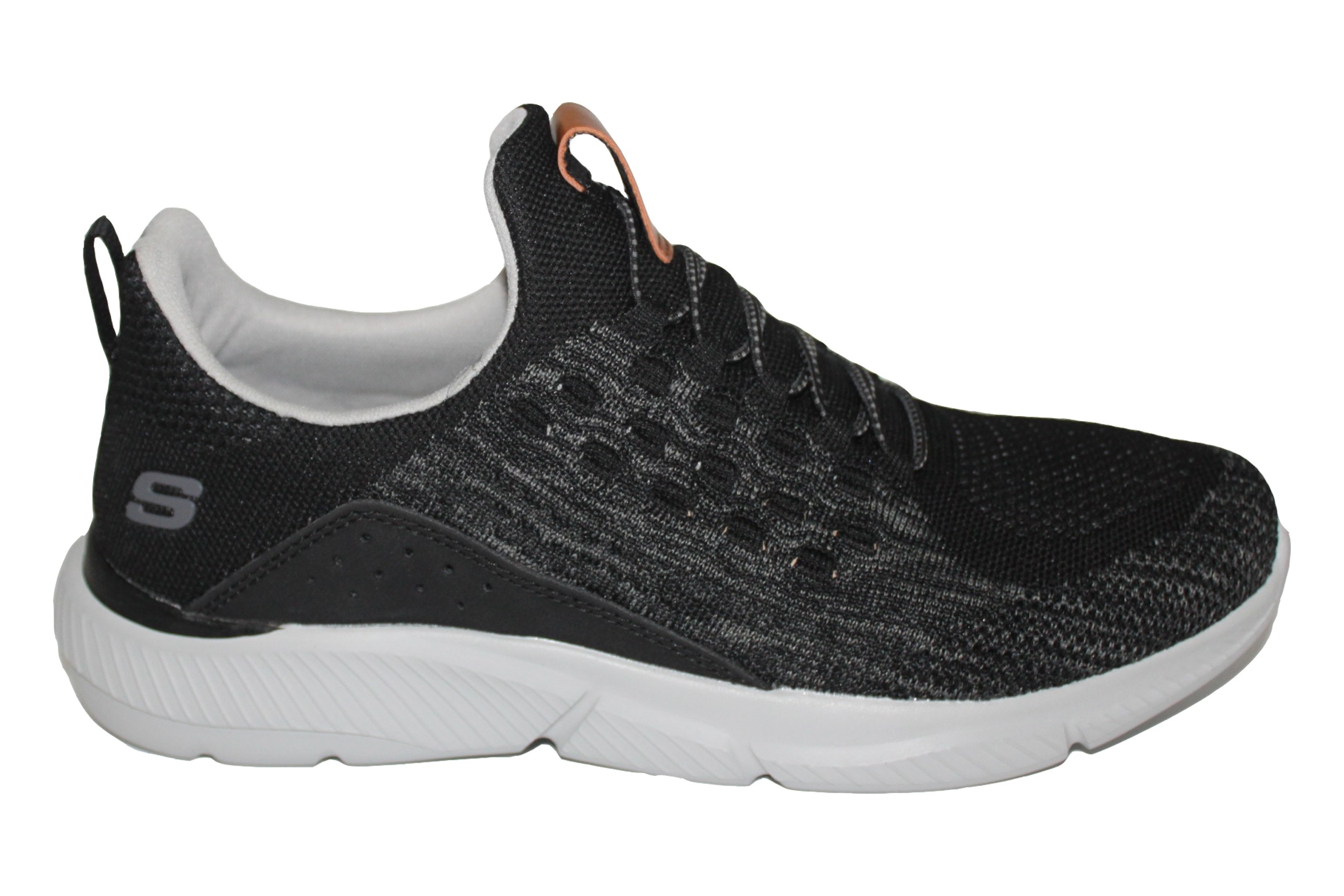 skechers wide fit mens trainers uk